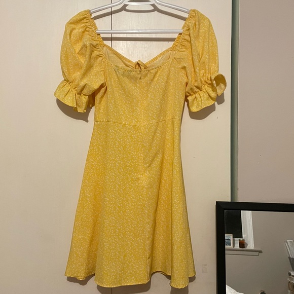 Mini summer sundress - Picture 2 of 9